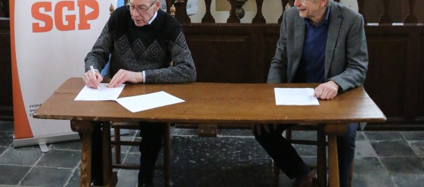 ondertekening01.JPG